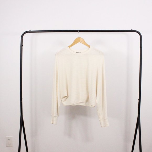 *Dynamite Dolman Cream Sleeve Top - Picture 10 of 12